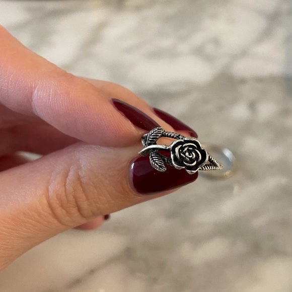 Sterling Silver Rings - Picture 7 of 9